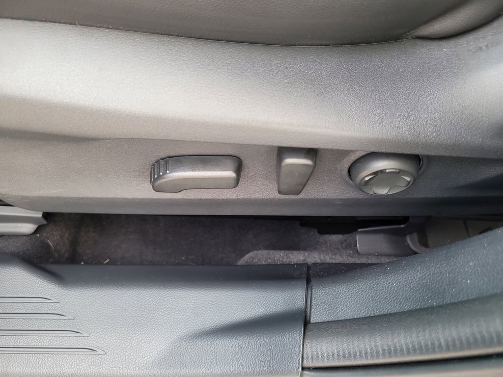 Used 2025 Subaru Outback Limited XT w/ Popular Package #2 image 19