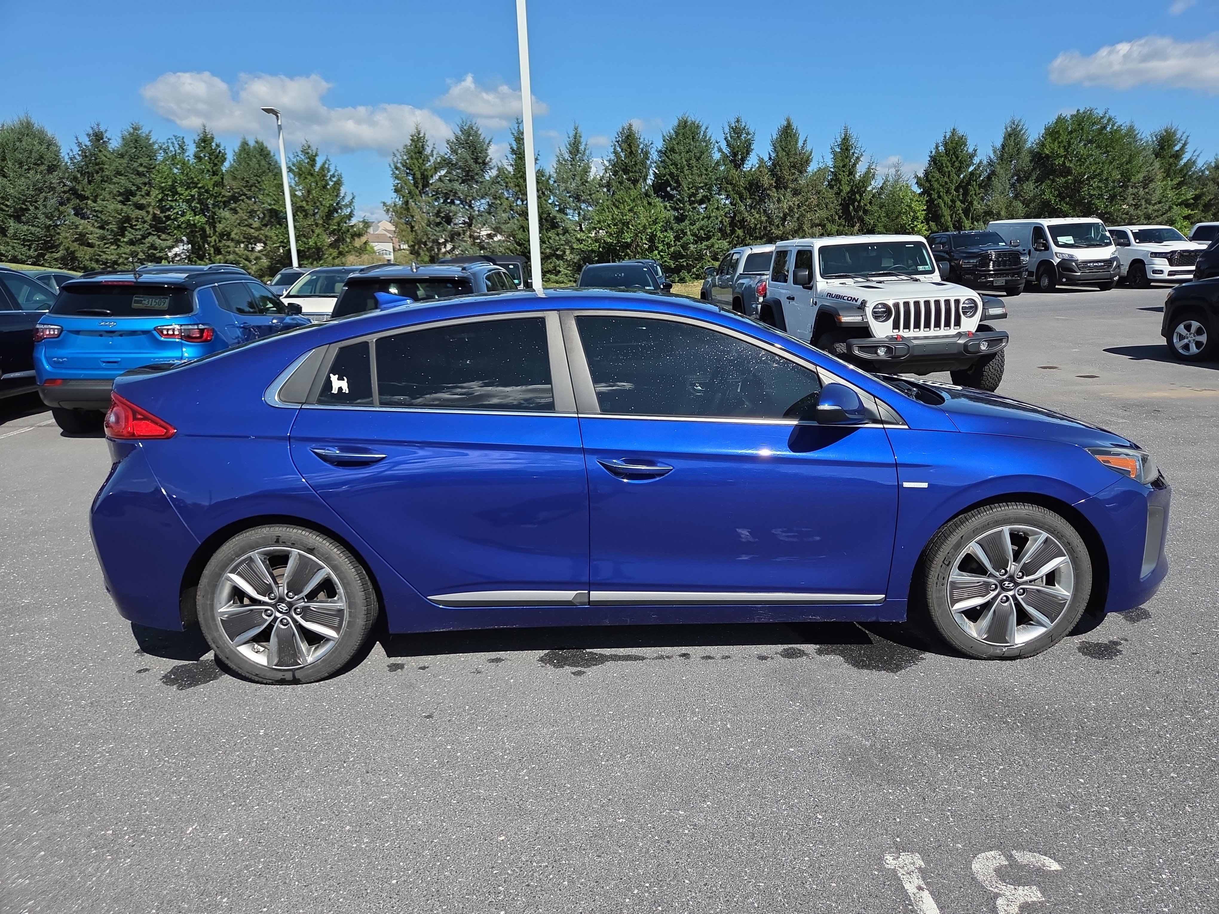 Used 2019 Hyundai Ioniq Limited w/ Ultimate Package 02 FWD image 17