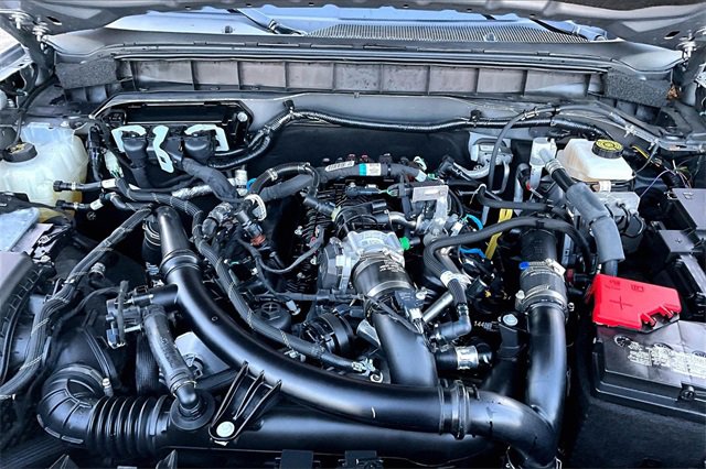 Used 2024 Ford Bronco Badlands image 30