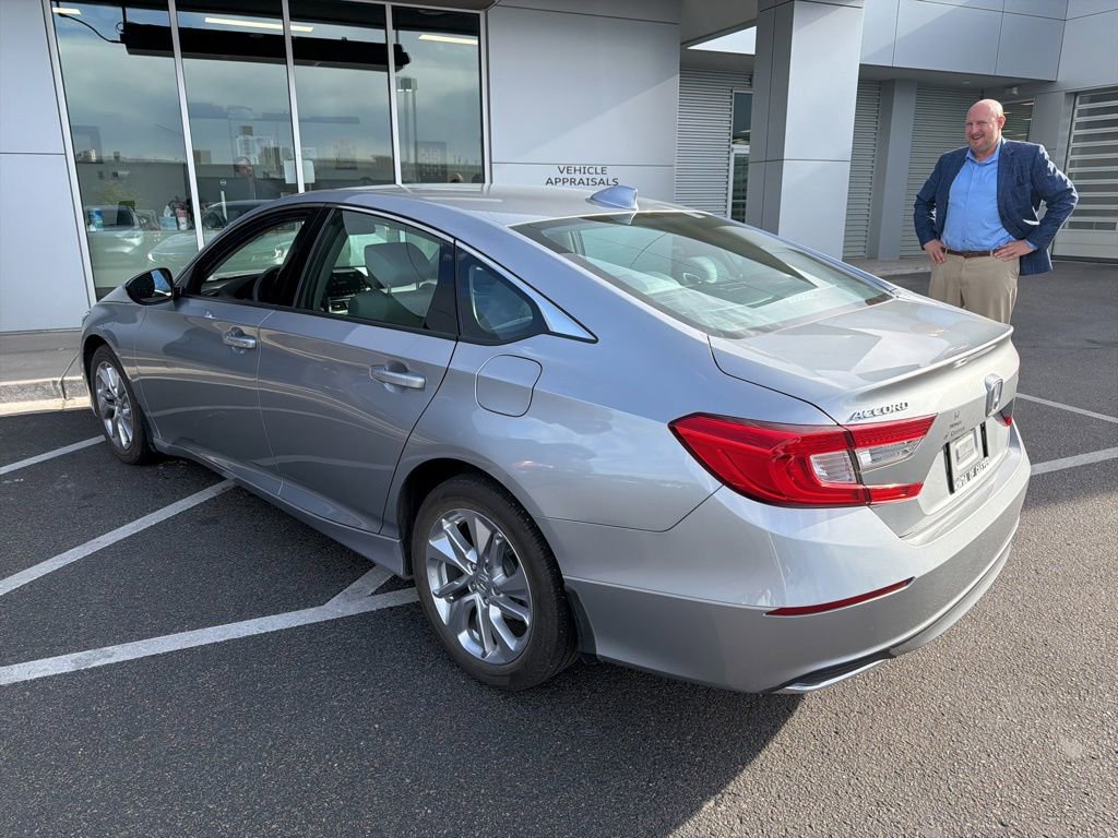 Used 2019 Honda Accord LX image 2