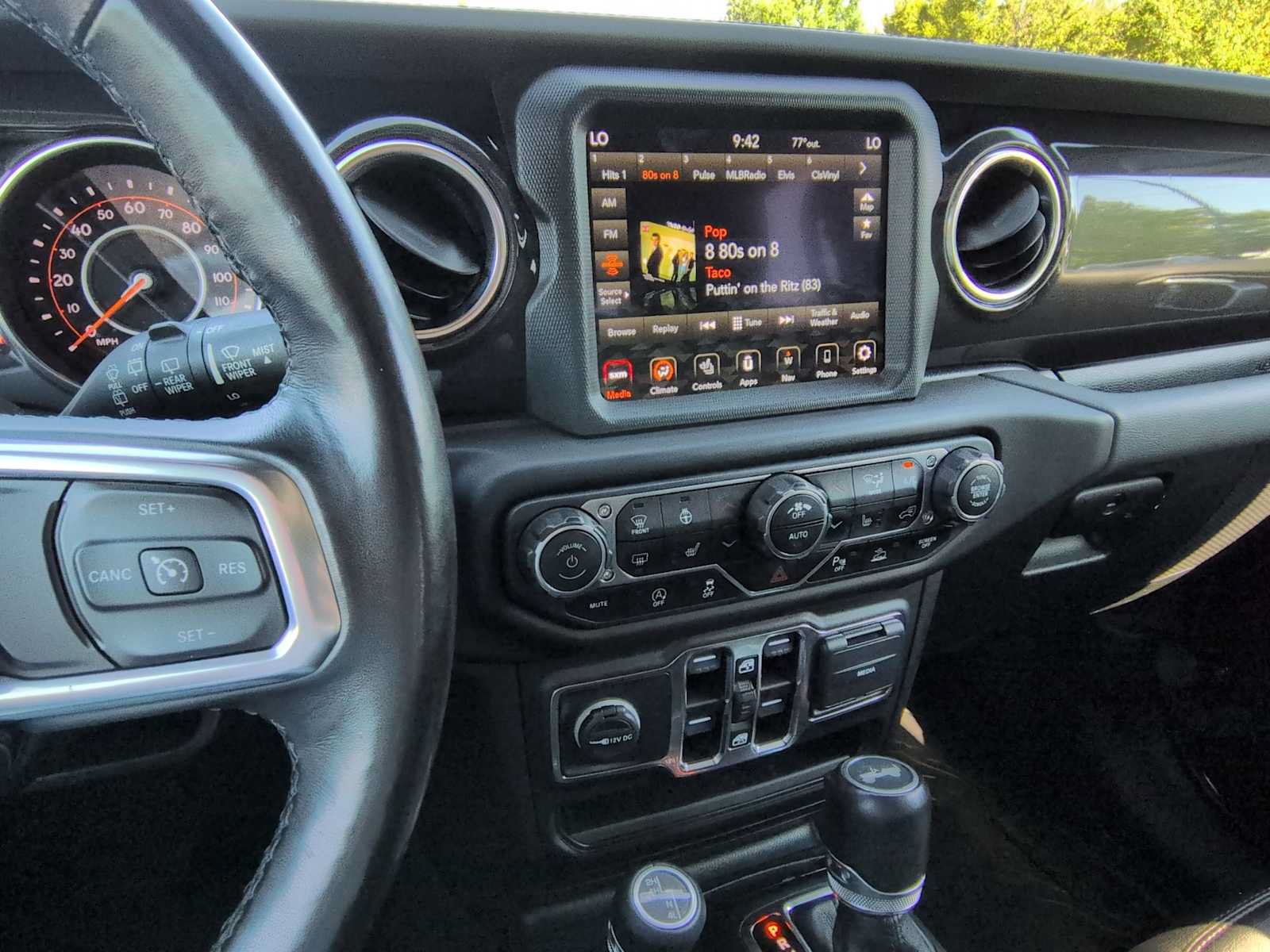 Used 2021 Jeep Wrangler Unlimited Sahara AWD/4WD image 28