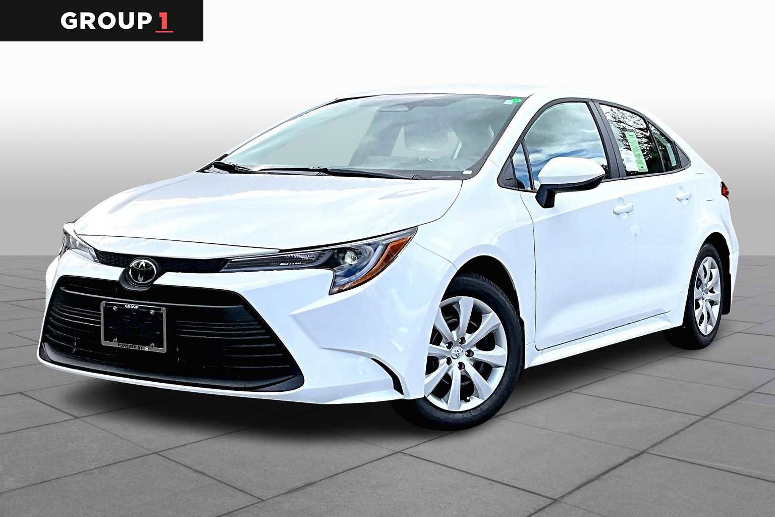 New 2025 Toyota Corolla LE