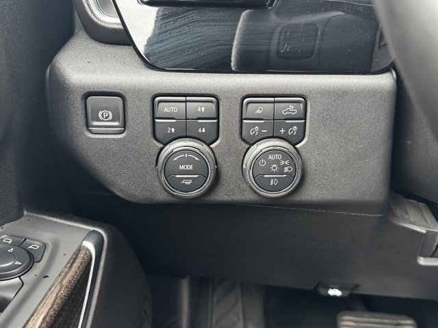 Certified 2024 Chevrolet Silverado 3500 LT w/ Convenience Package image 28