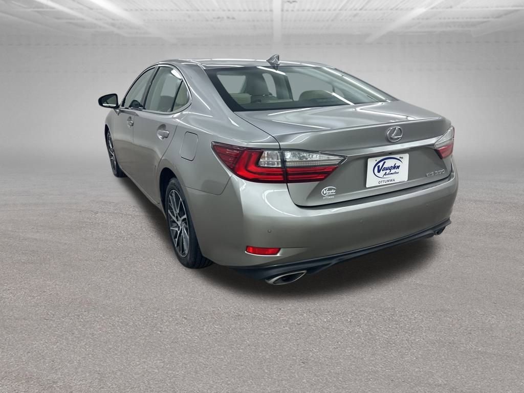 Used 2017 Lexus ES 350 image 9