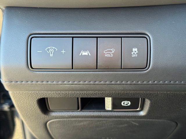 Used 2023 Hyundai Santa Fe SEL w/ Premium Package image 24