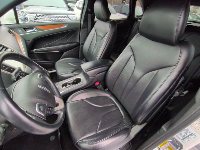 Used 2019 Lincoln MKC Reserve image 8