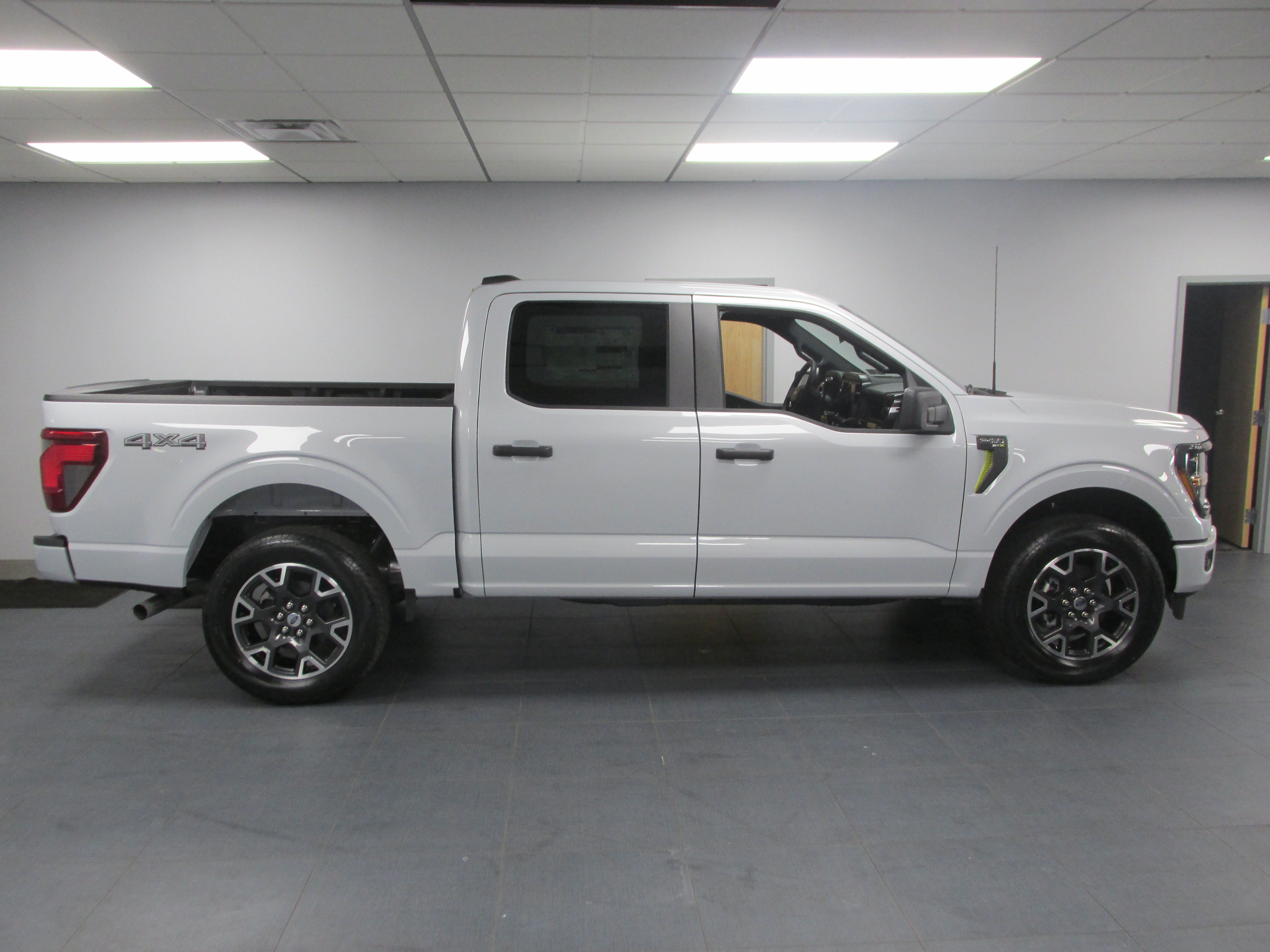New 2025 Ford F150 STX w/ Equipment Group 200A AWD/4WD image 4