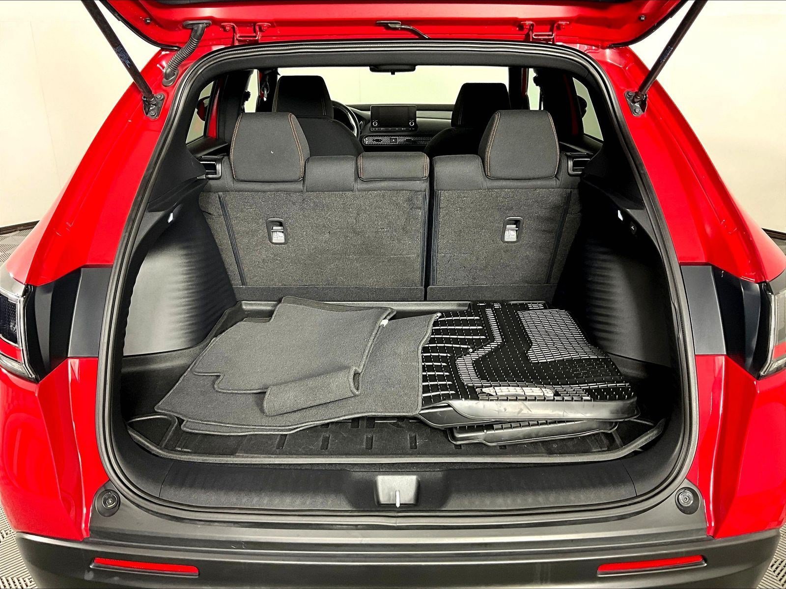 Used 2024 Honda HR-V Sport image 35
