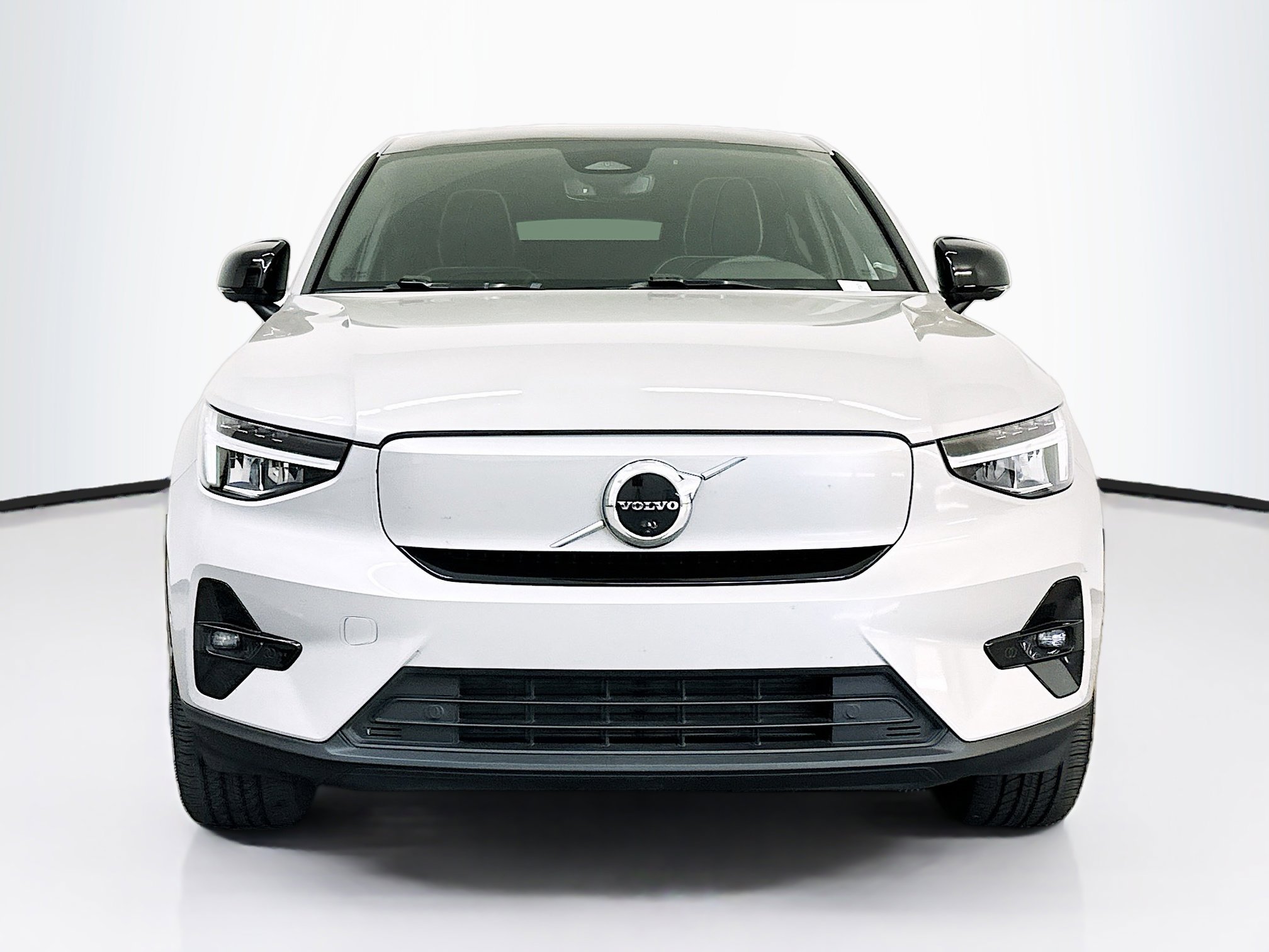 Used 2023 Volvo C40 P8 Recharge Plus AWD/4WD image 2