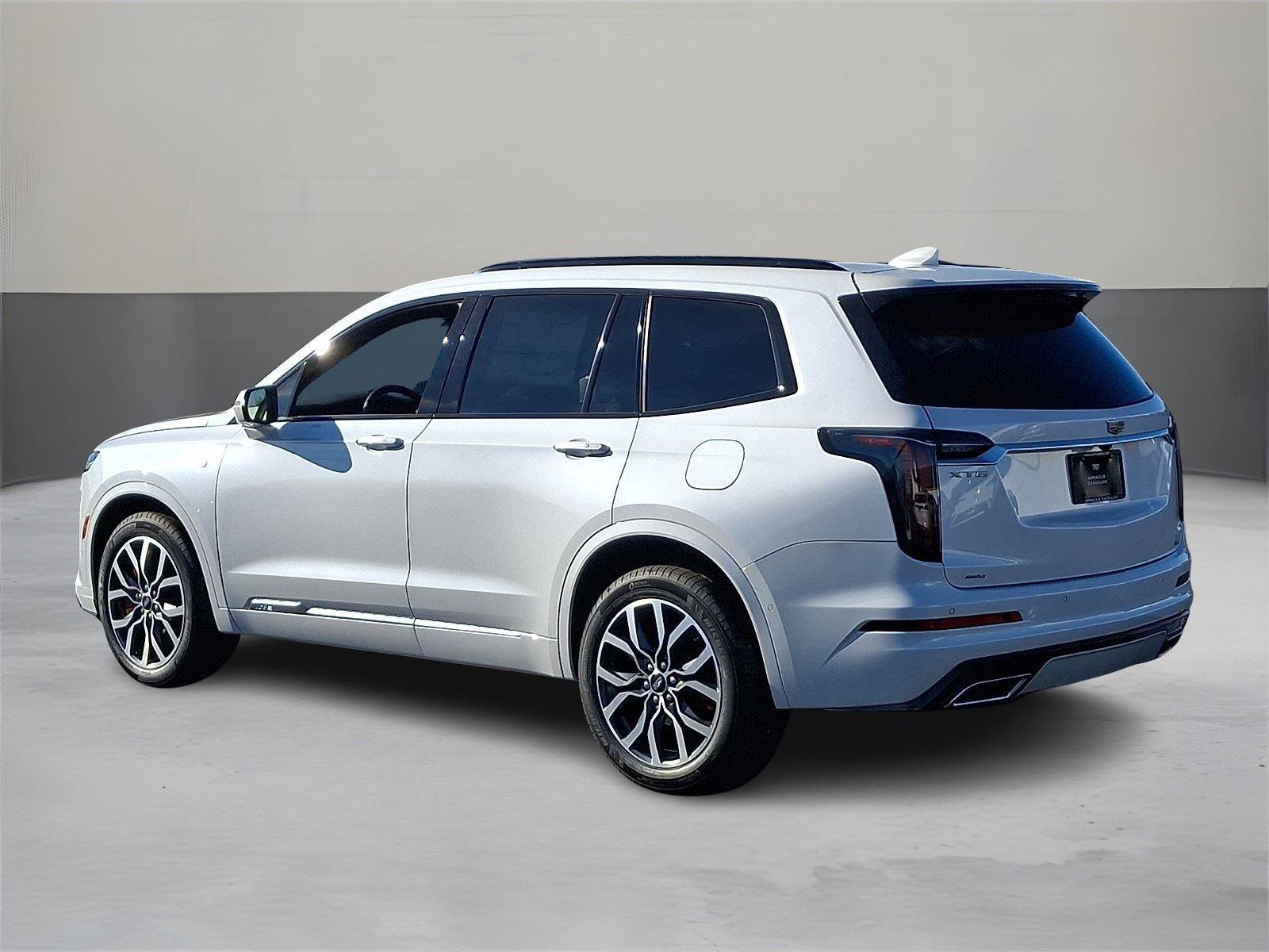 New 2025 Cadillac XT6 Sport image 4