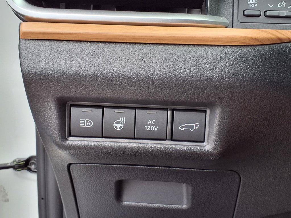 Used 2026 Toyota Grand Highlander AWD Hybrid image 33