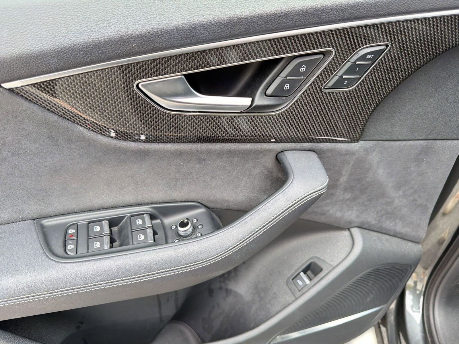 Used 2023 Audi SQ7 Prestige AWD/4WD image 13