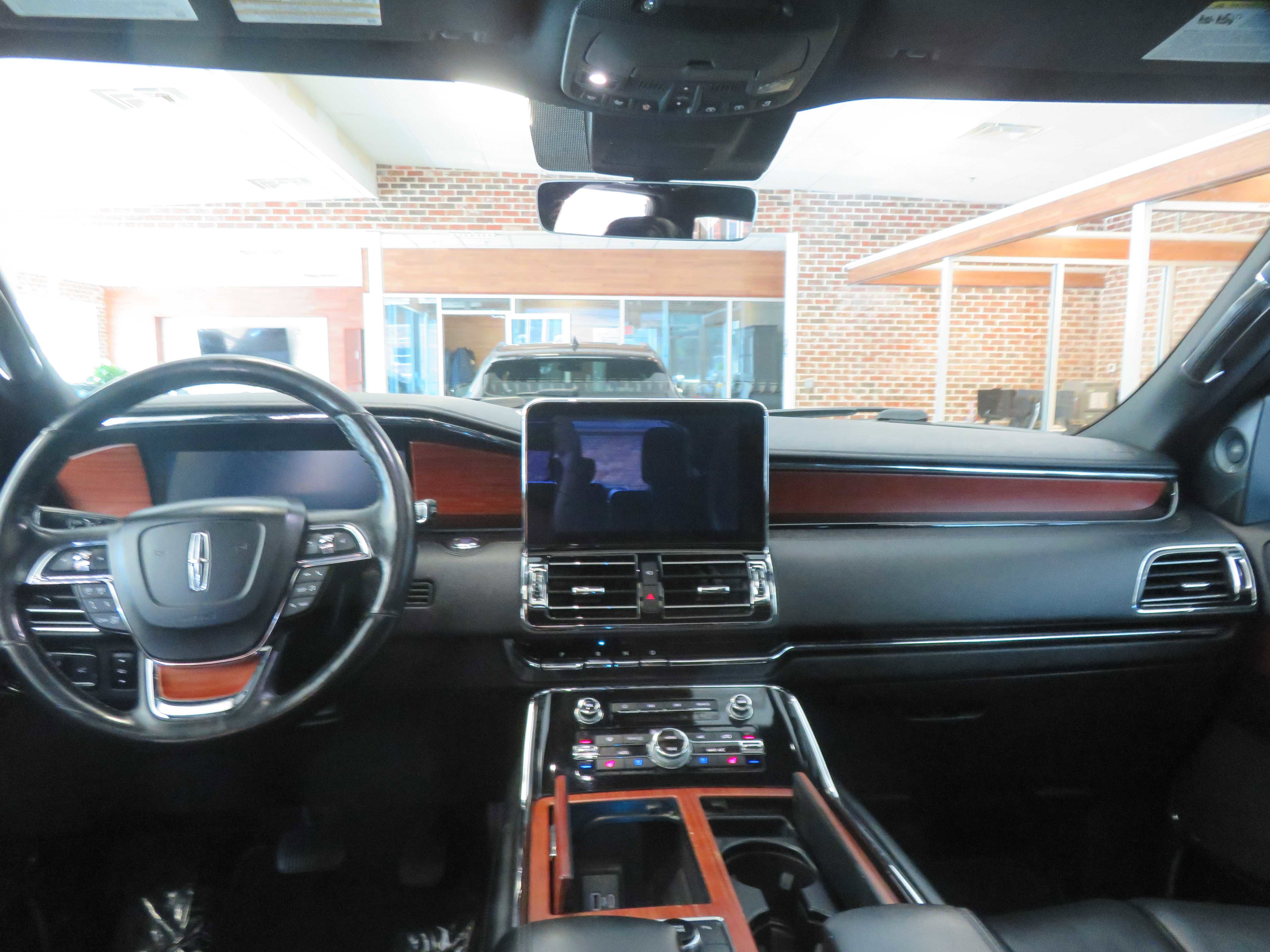 Used 2020 Lincoln Navigator L Reserve image 47