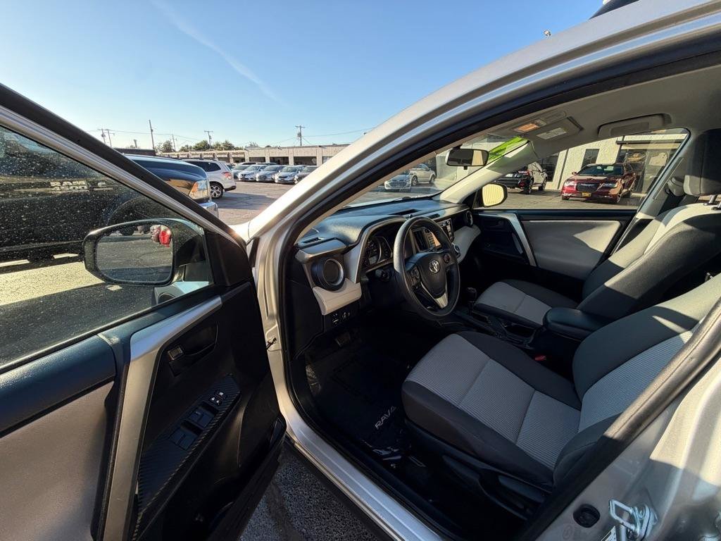 Used 2014 Toyota RAV4 LE FWD image 20