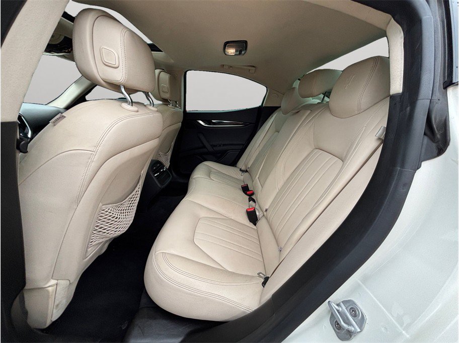 Used 2021 Maserati Ghibli S RWD image 33