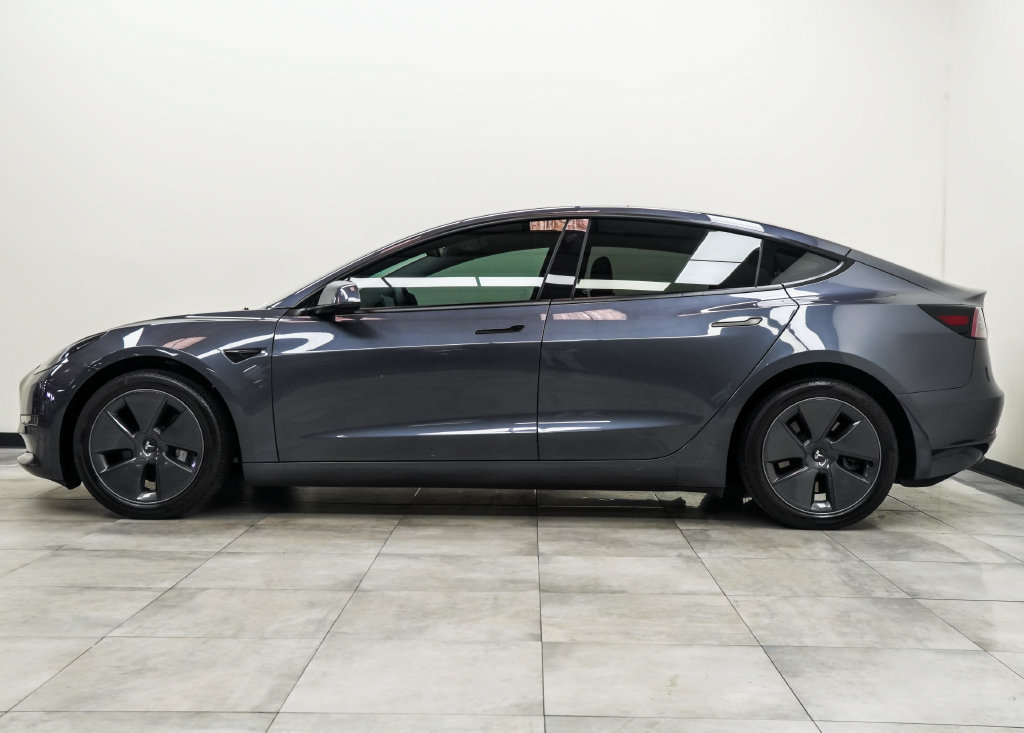 Used 2023 Tesla Model 3 Standard Range RWD image 9