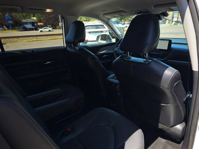 Used 2024 Toyota Grand Highlander AWD Hybrid image 55