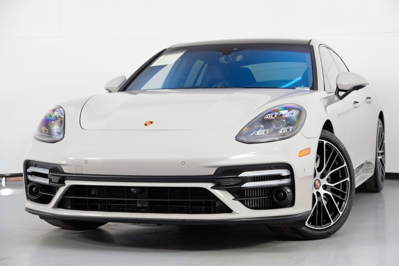 Used 2022 Porsche Panamera Turbo S w/ Premium Package image 3