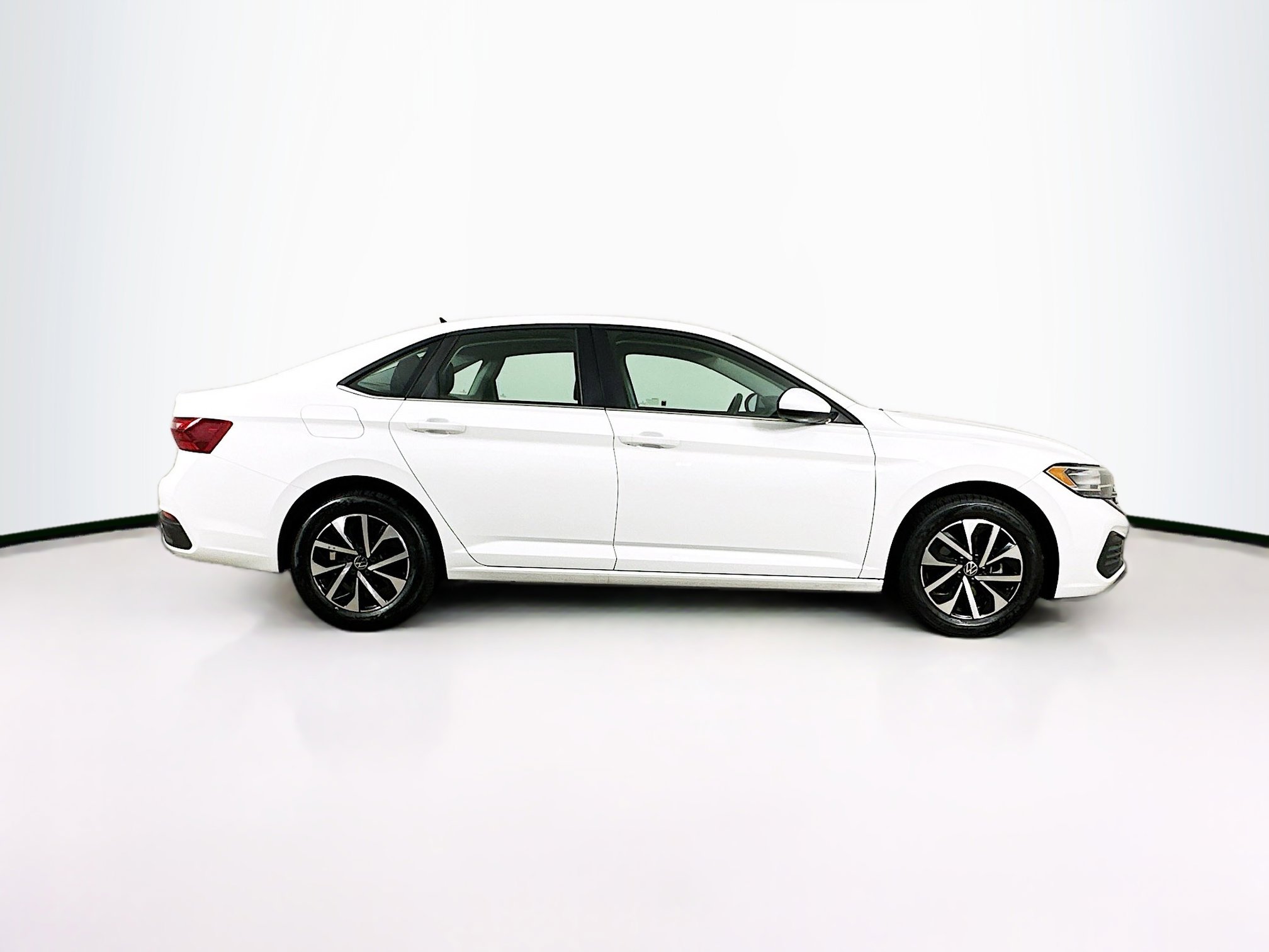 Used 2024 Volkswagen Jetta S image 10