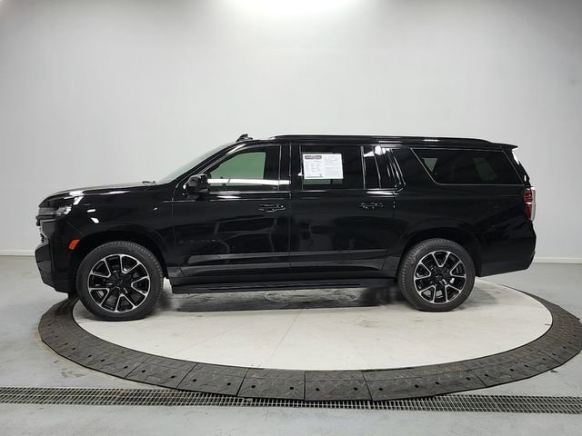 Used 2024 Chevrolet Suburban RST RWD image 4