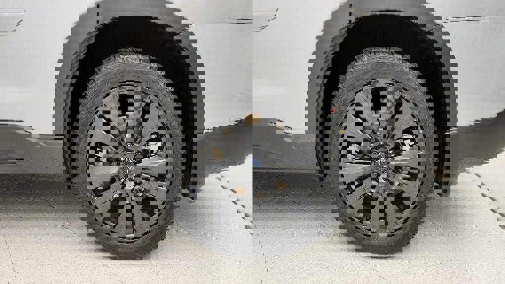 Used 2022 Subaru Ascent Onyx Edition image 9