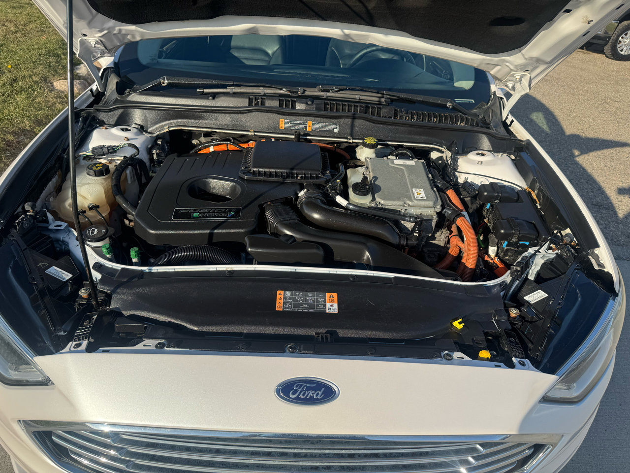 Used 2017 Ford Fusion Energi SE image 30