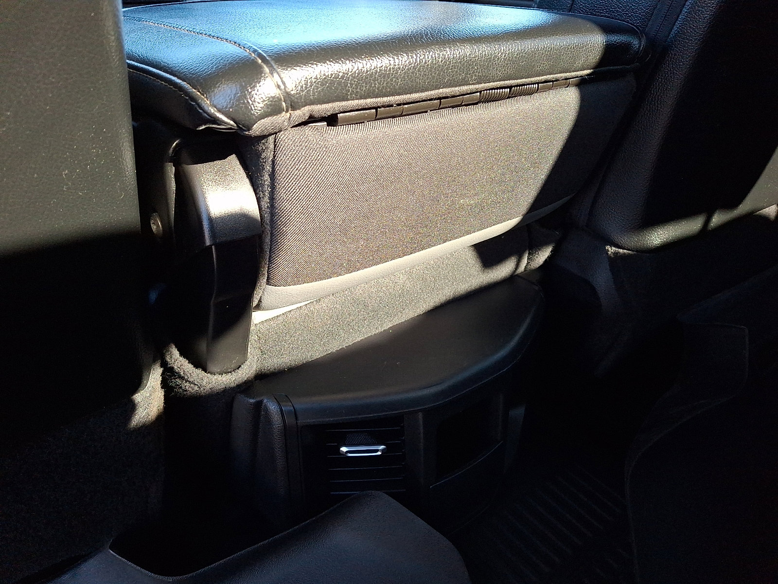 Used 2024 RAM 2500 Tradesman w/ Chrome Appearance Group image 11