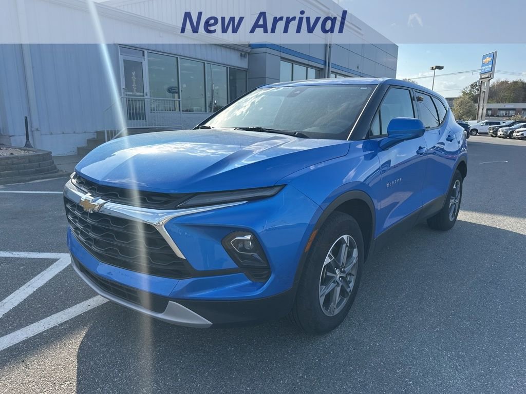 Used 2025 Chevrolet Blazer LT