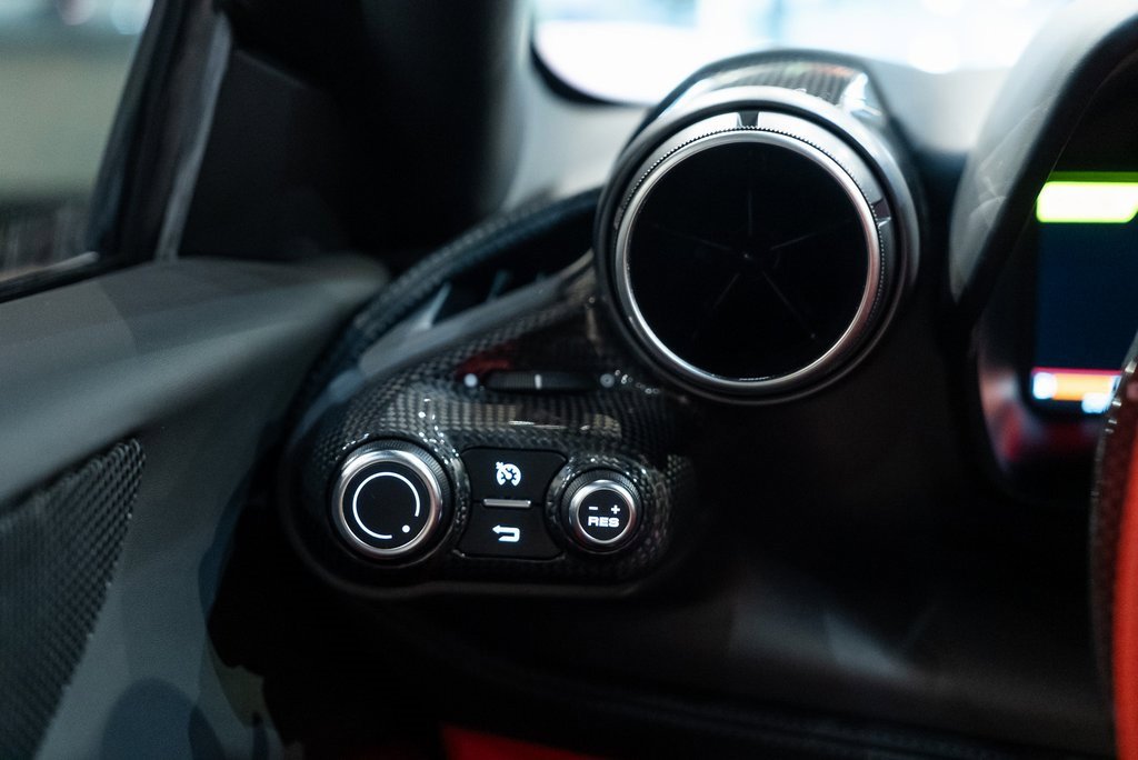 Certified 2022 Ferrari F8 Tributo image 31