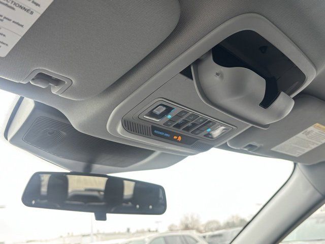 Used 2022 Ford Explorer XLT w/ Equipment Group 202A image 28