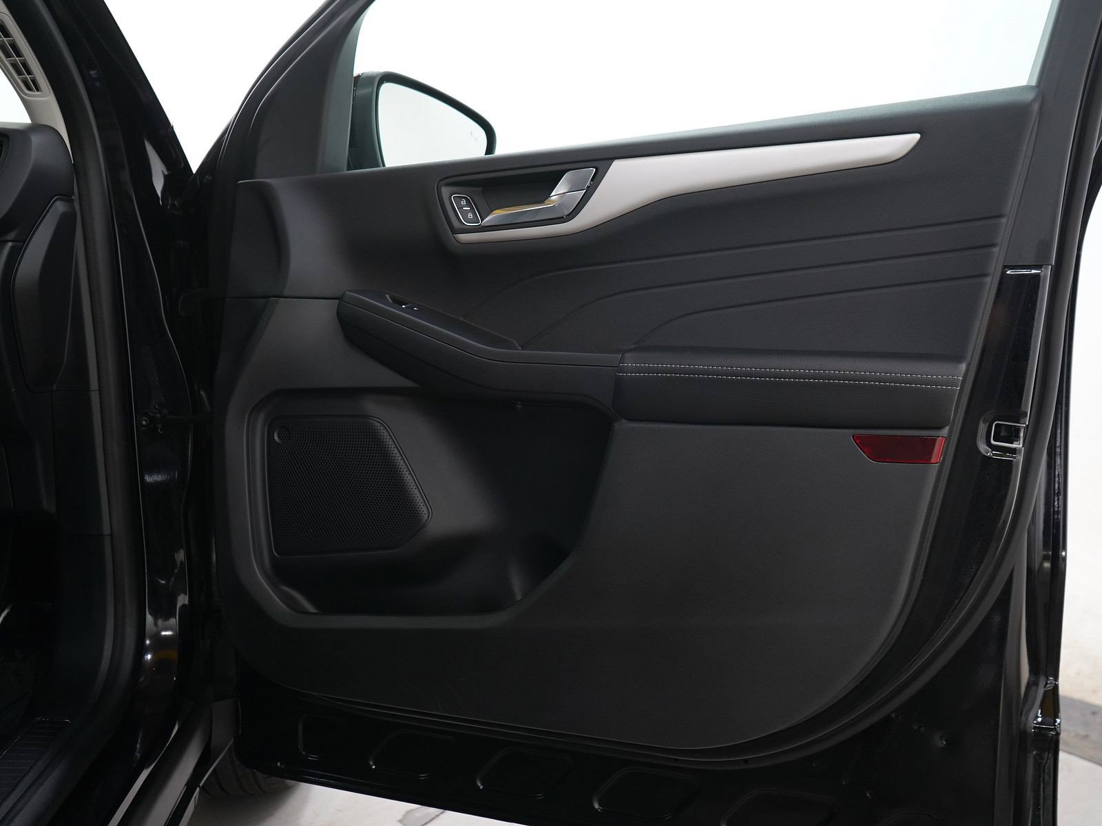 Used 2021 Ford Escape SE AWD/4WD image 9