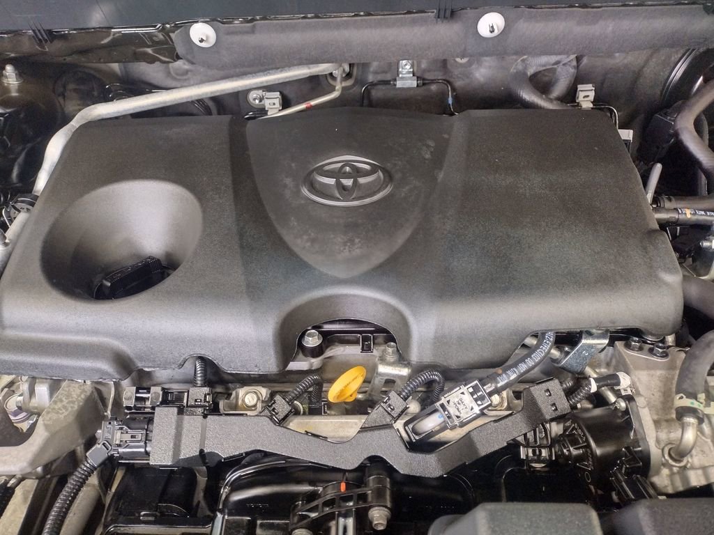 Used 2023 Toyota RAV4 Adventure AWD/4WD image 7