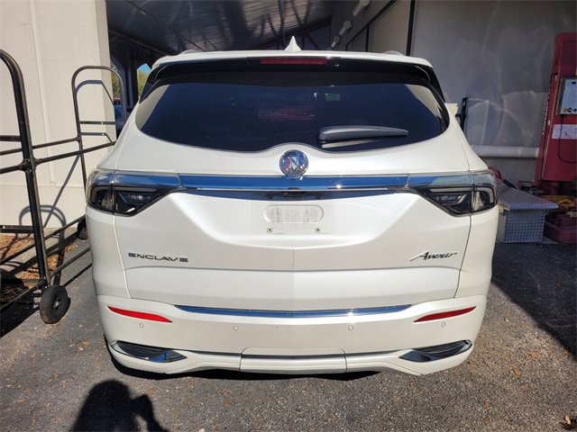Used 2022 Buick Enclave Avenir w/ Avenir Technology Package image 6