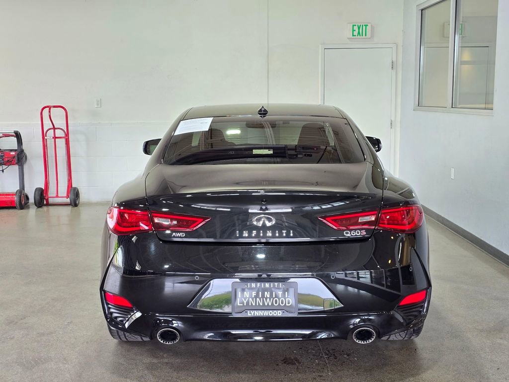 Certified 2022 INFINITI Q60 Red Sport 400 w/ Cargo Package AWD/4WD image 5