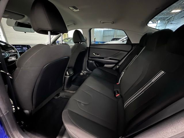 Used 2021 Hyundai Elantra SEL w/ Convenience Package FWD image 15