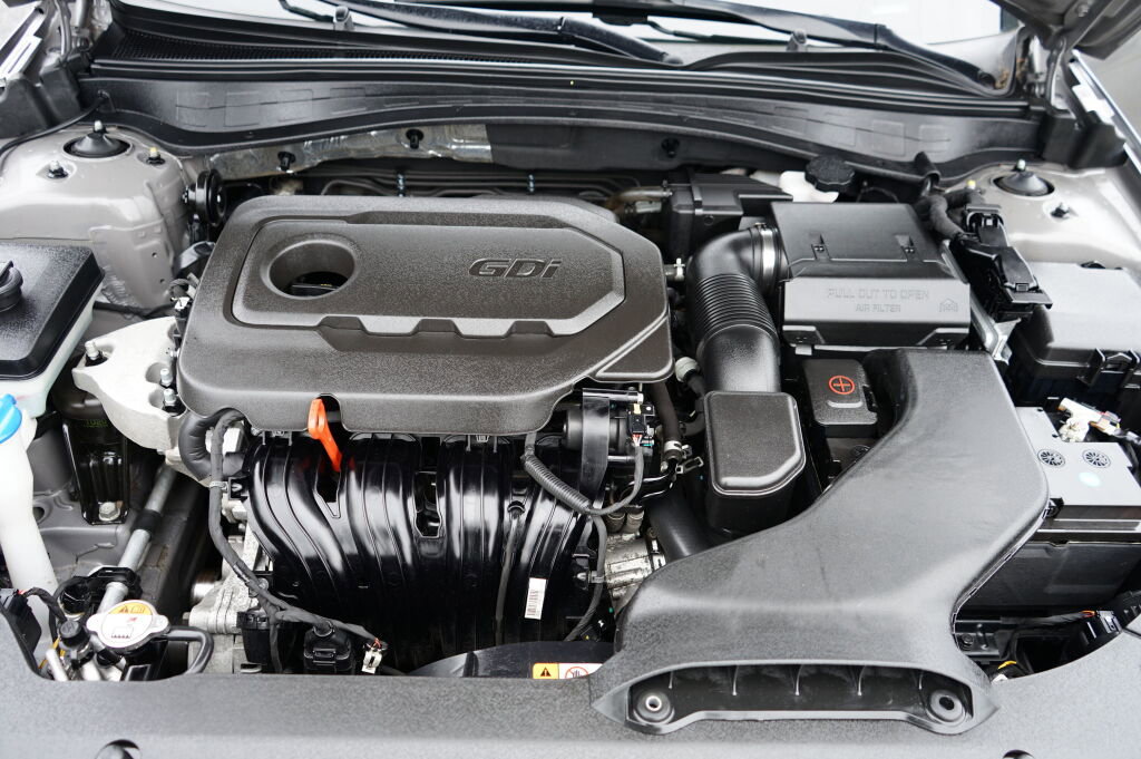 Used 2017 Kia Optima LX image 9