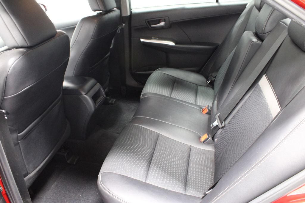 Used 2012 Toyota Camry SE FWD image 14