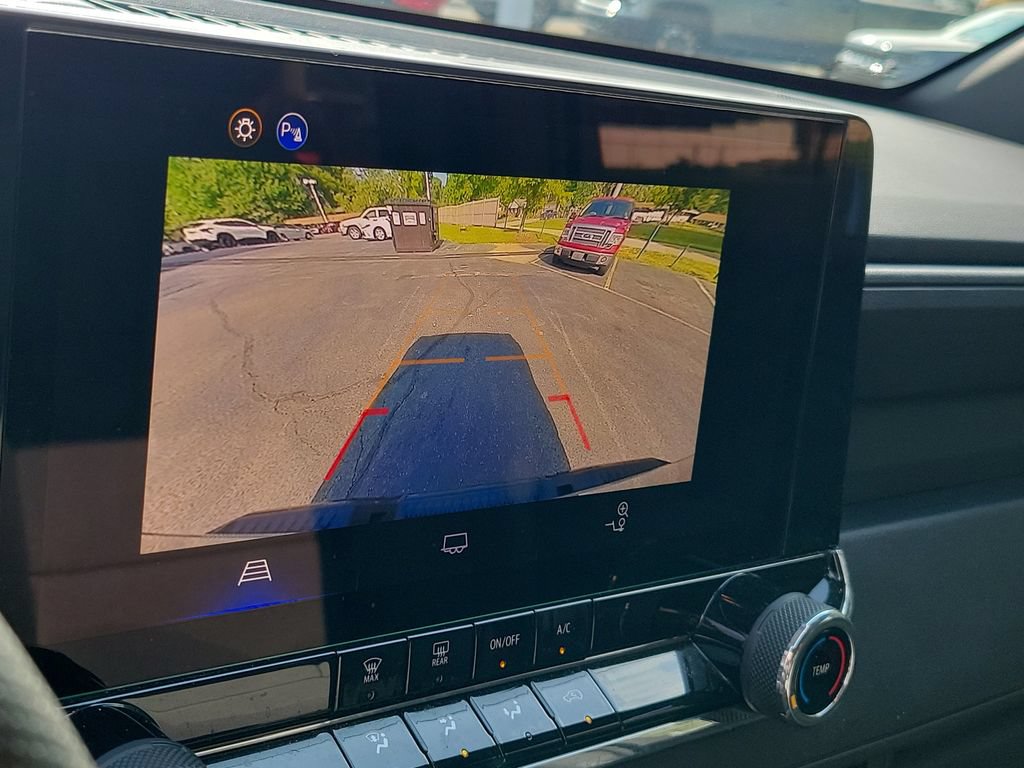 Used 2025 Chevrolet Colorado W/T RWD image 31