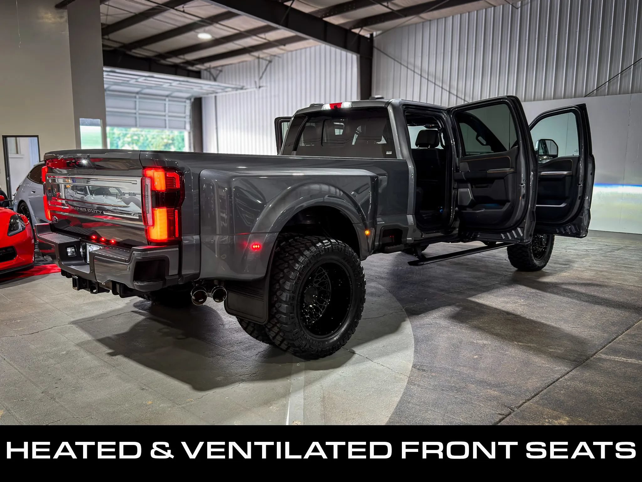 Used 2023 Ford F450 Platinum AWD/4WD image 18