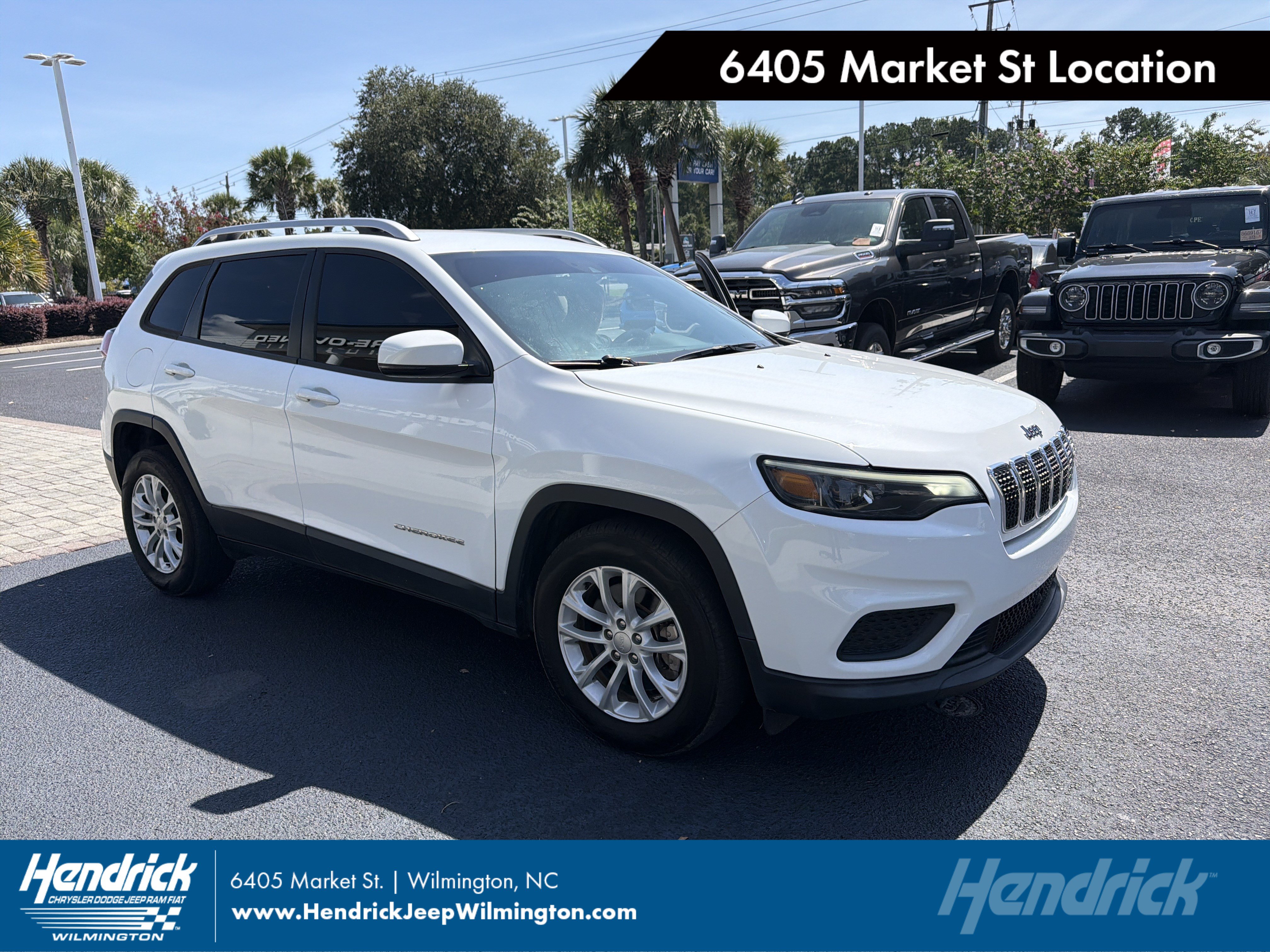 Used 2021 Jeep Cherokee Latitude FWD image 1