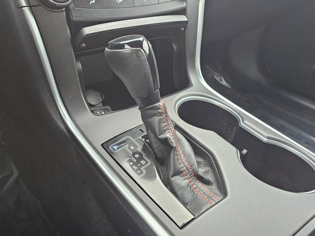 Used 2016 Toyota Camry SE FWD image 10