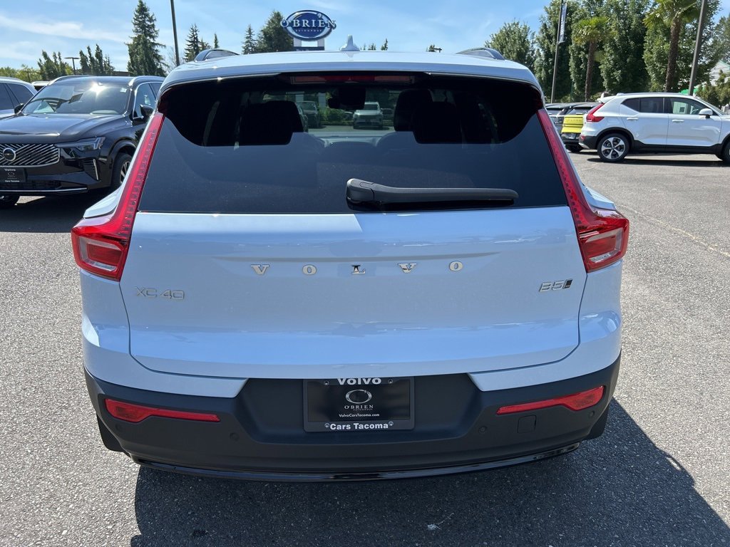 New 2026 Volvo XC40 B5 Ultra w/ Protection Package Premier image 12