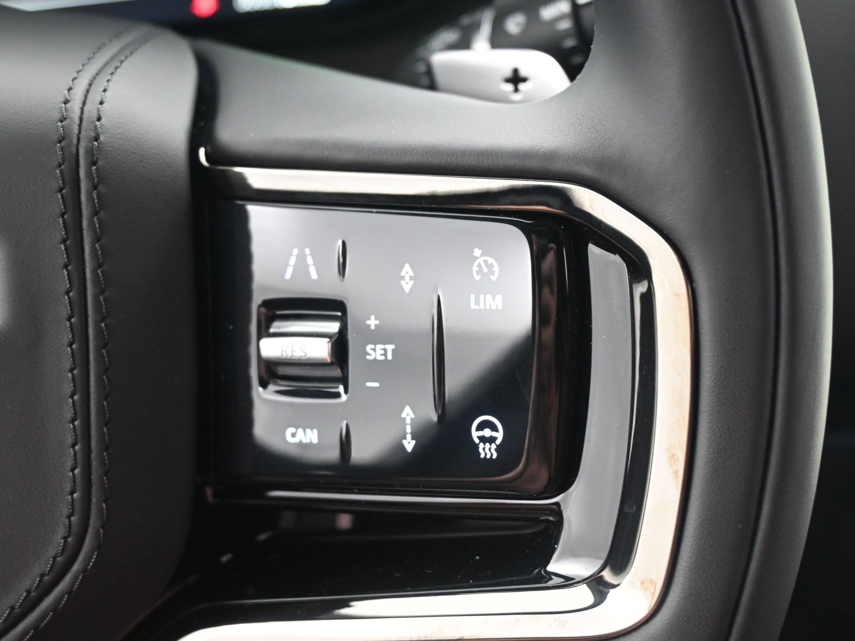 New 2025 Land Rover Range Rover Sport Dynamic SE image 21