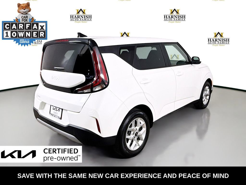 Certified 2025 Kia Soul LX w/ LX Technology Package FWD image 7