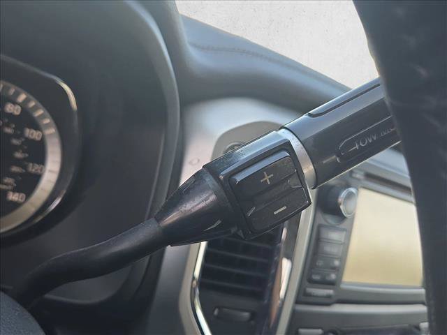 Used 2016 Nissan Titan PRO-4X AWD/4WD image 9
