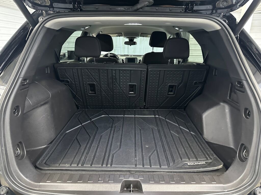 Certified 2024 Chevrolet Equinox LT w/ LPO, Floor Liner Package image 23