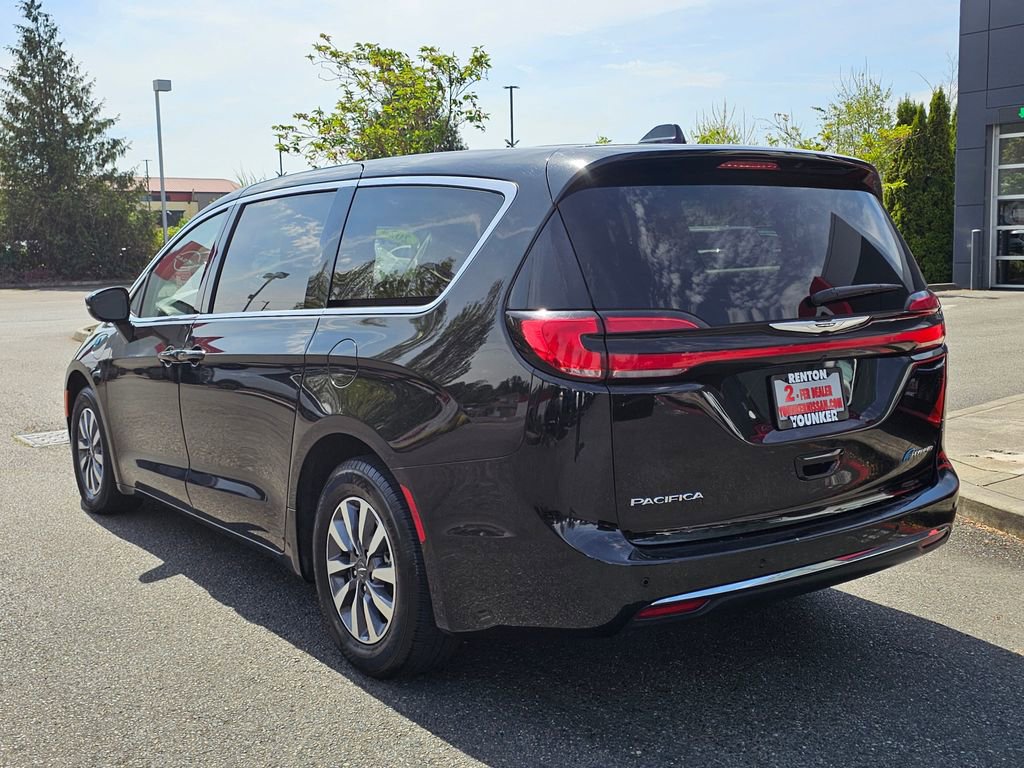 Used 2024 Chrysler Pacifica Limited FWD image 7