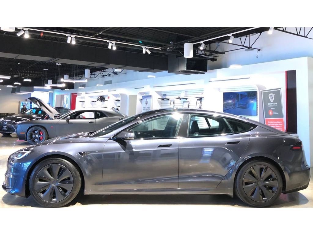Used 2024 Tesla Model S image 8