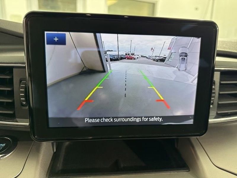 Used 2022 Ford Explorer XLT w/ Equipment Group 202A image 28