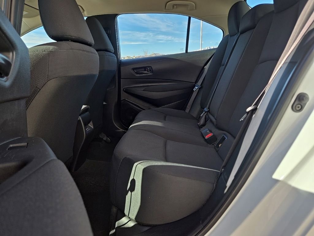 Used 2024 Toyota Corolla LE image 33